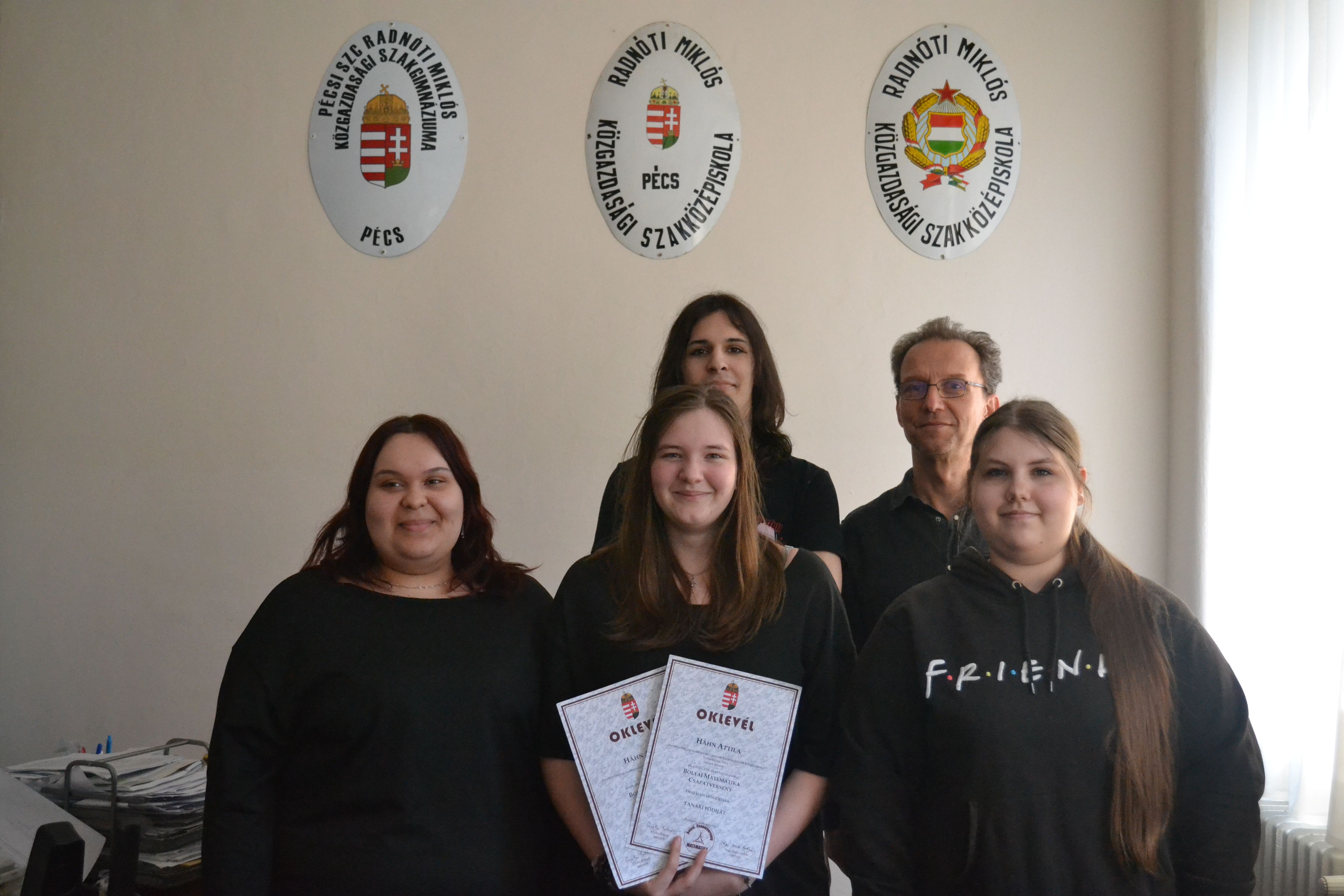 Aranyat érő tudás: a Radnóti Technikum diákjai nyerték a Bolyai csapatversenyt